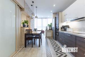 3-к квартира, вторичка, 101м2, 11/18 этаж