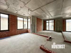 3-к квартира, вторичка, 107м2, 2/4 этаж