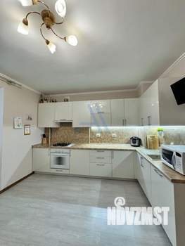 2-к квартира, вторичка, 70м2, 8/9 этаж