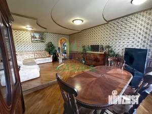 4-к квартира, вторичка, 164м2, 3/5 этаж