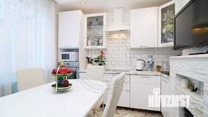 3-к квартира, вторичка, 74м2, 1/10 этаж