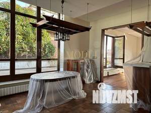 3-к квартира, вторичка, 195м2, 6/6 этаж