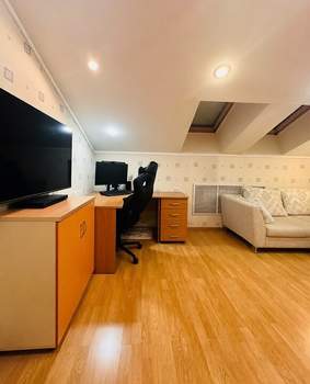 3-к квартира, вторичка, 94м2, 6/6 этаж