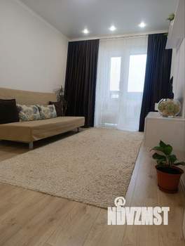 2-к квартира, вторичка, 42м2, 9/19 этаж
