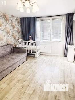 2-к квартира, вторичка, 63м2, 1/19 этаж