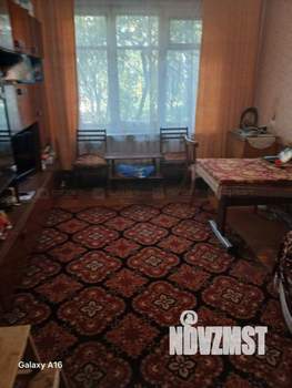 3-к квартира, вторичка, 52м2, 1/1 этаж