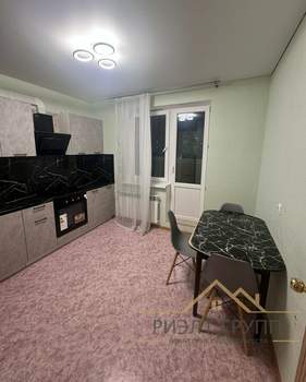 1-к квартира, вторичка, 42м2, 8/18 этаж