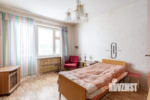 2-к квартира, вторичка, 56м2, 1/10 этаж