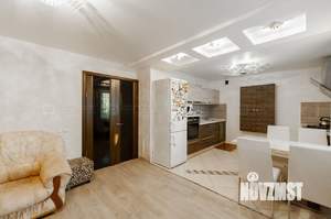3-к квартира, вторичка, 72м2, 1/10 этаж
