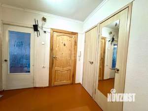 3-к квартира, вторичка, 63м2, 8/9 этаж