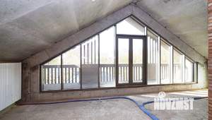 Студия квартира, вторичка, 121м2, 4/4 этаж