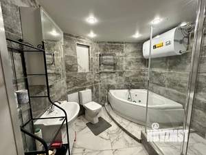 3-к квартира, вторичка, 93м2, 5/9 этаж