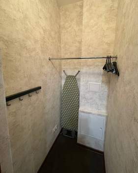 2-к квартира, вторичка, 64м2, 2/2 этаж