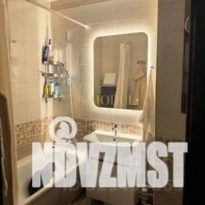 2-к квартира, вторичка, 61м2, 8/18 этаж