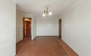 3-к квартира, вторичка, 42м2, 5/5 этаж