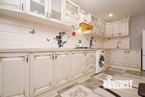 4-к квартира, вторичка, 121м2, 2/10 этаж