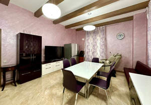 3-к квартира, вторичка, 110м2, 2/4 этаж