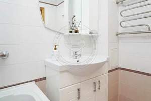 2-к квартира, вторичка, 64м2, 6/10 этаж