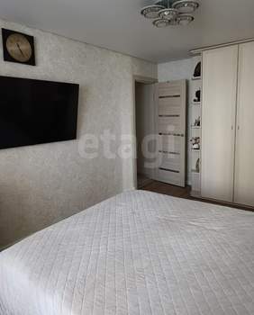 2-к квартира, вторичка, 43м2, 1/9 этаж