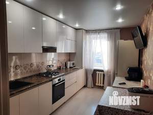 4-к квартира, вторичка, 76м2, 8/10 этаж