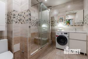 2-к квартира, вторичка, 70м2, 1/4 этаж