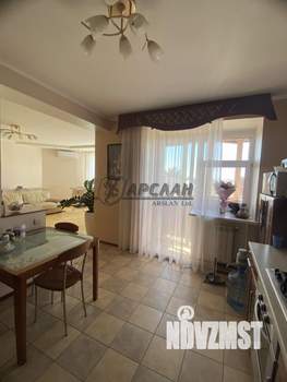 3-к квартира, вторичка, 100м2, 3/6 этаж