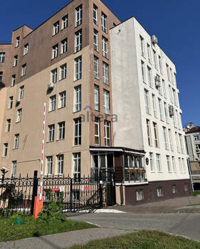 3-к квартира, вторичка, 108м2, 2/6 этаж