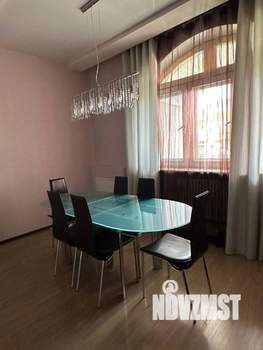 4-к квартира, вторичка, 201м2, 5/5 этаж