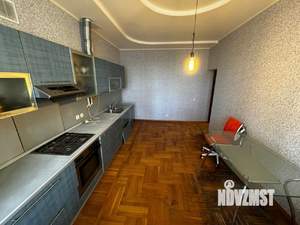 4-к квартира, вторичка, 159м2, 4/6 этаж