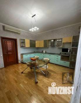 4-к квартира, вторичка, 153м2, 5/7 этаж