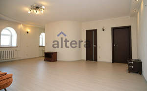3-к квартира, вторичка, 104м2, 9/10 этаж