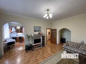 2-к квартира, вторичка, 61м2, 4/5 этаж
