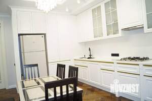 3-к квартира, вторичка, 115м2, 2/5 этаж