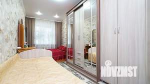 2-к квартира, вторичка, 43м2, 1/4 этаж