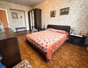 3-к квартира, вторичка, 77м2, 5/5 этаж