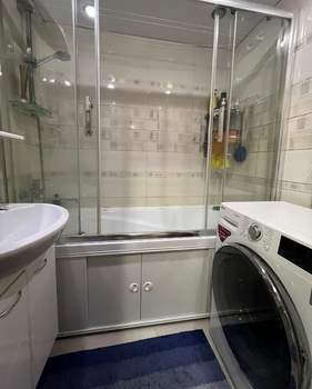 2-к квартира, вторичка, 57м2, 2/1 этаж