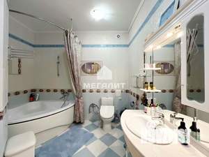 3-к квартира, вторичка, 124м2, 1/10 этаж