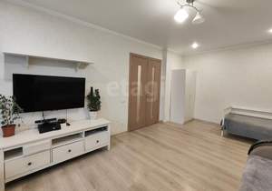 2-к квартира, вторичка, 64м2, 10/18 этаж