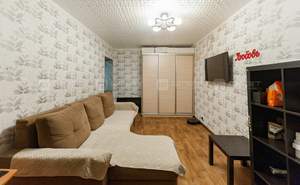 2-к квартира, вторичка, 43м2, 1/5 этаж