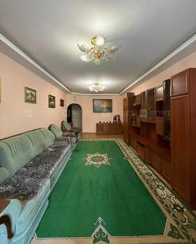 3-к квартира, вторичка, 112м2, 1/6 этаж