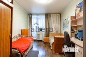 2-к квартира, вторичка, 62м2, 1/10 этаж