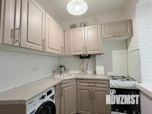 2-к квартира, вторичка, 38м2, 1/5 этаж