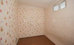 3-к квартира, вторичка, 42м2, 5/5 этаж