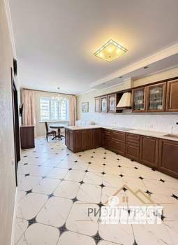 3-к квартира, вторичка, 120м2, 4/9 этаж