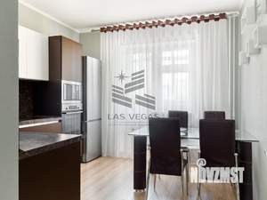 2-к квартира, вторичка, 70м2, 5/12 этаж