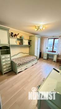 3-к квартира, вторичка, 100м2, 9/10 этаж