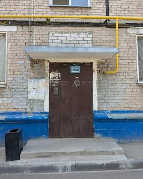 2-к квартира, вторичка, 42м2, 1/3 этаж