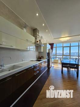 4-к квартира, вторичка, 160м2, 10/16 этаж