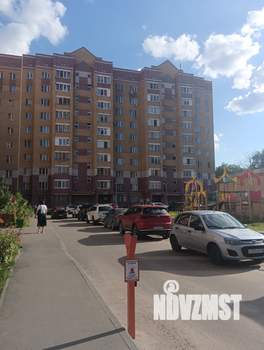 2-к квартира, вторичка, 52м2, 1/10 этаж