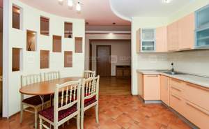 3-к квартира, вторичка, 110м2, 2/10 этаж